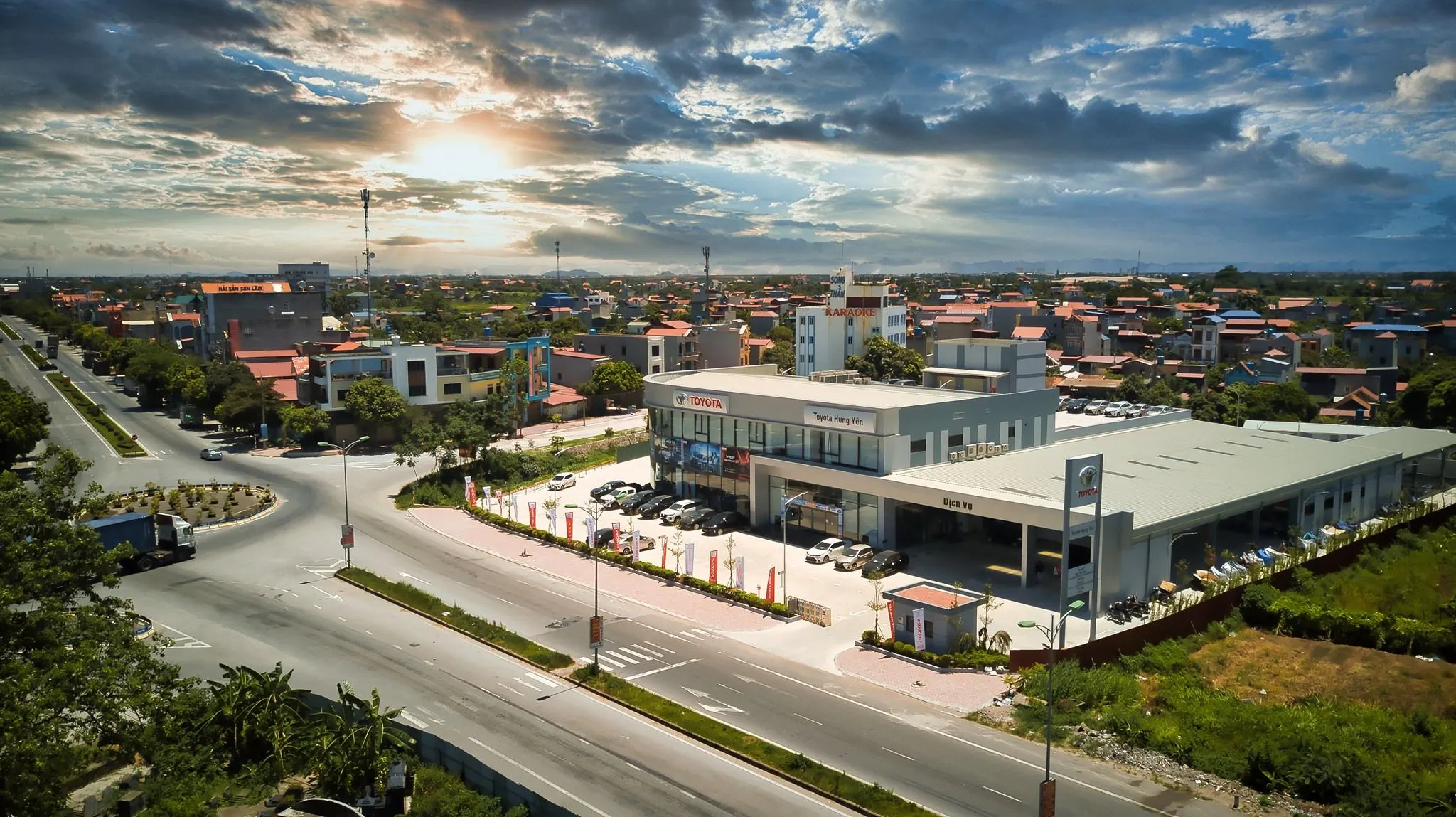 Toyota Hưng Yên